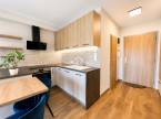7062807